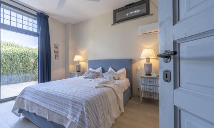 The Peaceful Coast 7