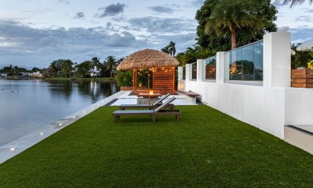 The Floating Villa 1