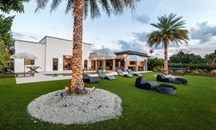 The Floating Villa 2