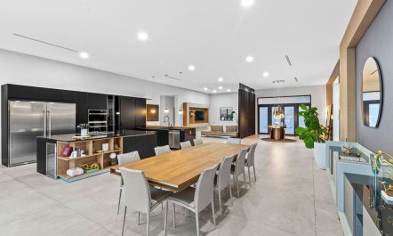 The Floating Villa 8