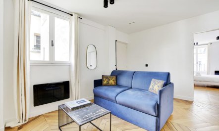 Picnic at the Champs De Mars 3