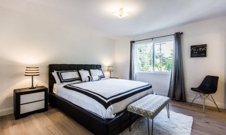 Monochrome Hideaway 8