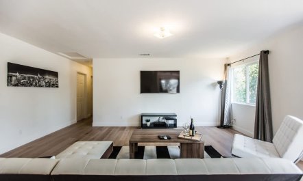 Monochrome Hideaway 5