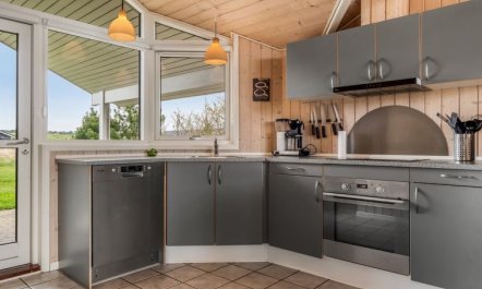 'Dory' - 1.0km from the sea 6