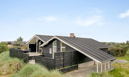 'Aija' - 375m from the sea 2