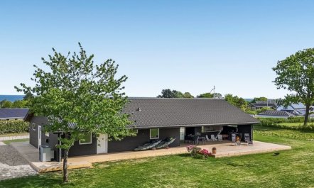 'Siljan' - 400m from the sea 1