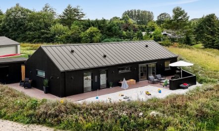 'Artur' - 800m from the sea 1