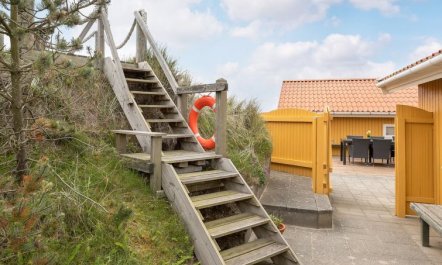 'Thrond' - 200m from the sea 2