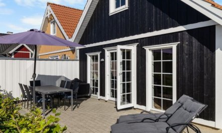 'Dior' - 300m from the sea