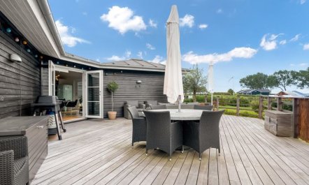 'Glenda' - 2.1km from the sea 6