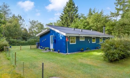 'Anne' - 30km from the sea 1