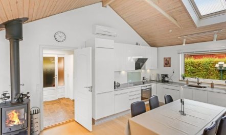 'Panu' - 2.1km from the sea 6