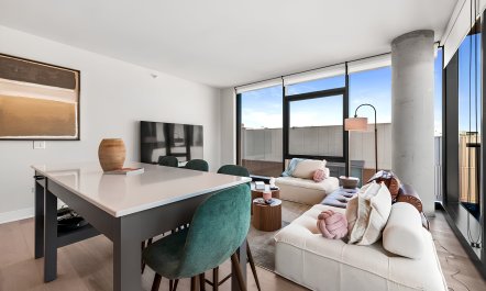 The Chi-town Charm 4