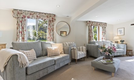 The Surrey Hideaway 1