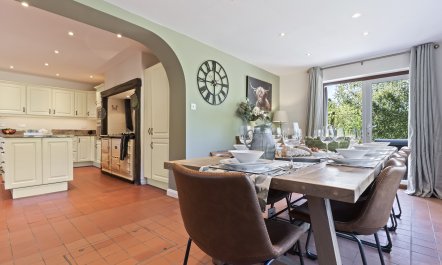 The Surrey Hideaway 0