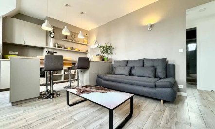 Chic Locale 3