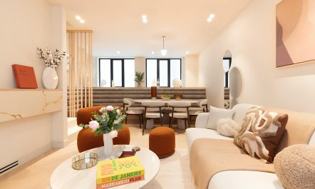 The Pearl of the Seine