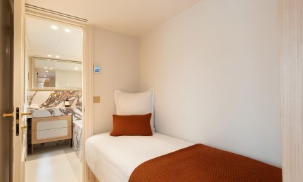 The Pearl of the Seine 7