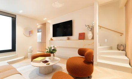 The Pearl of the Seine 4