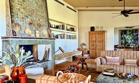 Sea Beyond the Hills 4