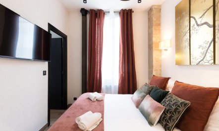 Galleries & Green spaces 8