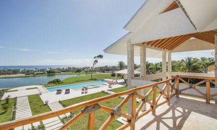 Dominican Breeze 7