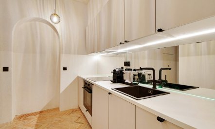 Old Parisian Charm 1