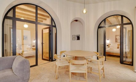 Old Parisian Charm 7