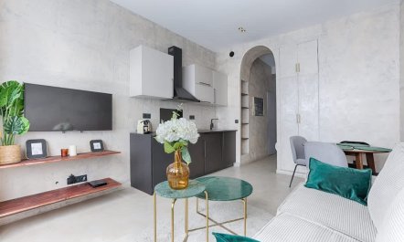 Galleries & History 2