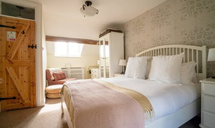 Golden Valley Manor 7