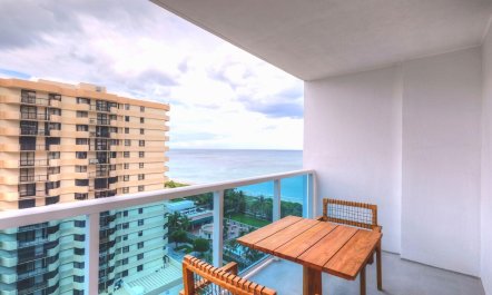 Postcard from Miami Beach 1