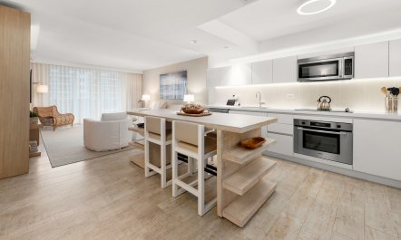 Miami's Beach Jewel 6