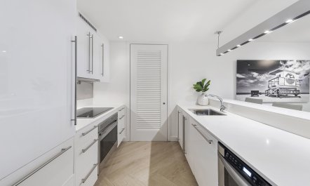 South Beach Living 5