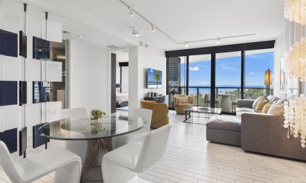 Miami Jewel 1