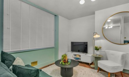 Kensington Lower Studio Apartment 3 1