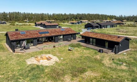 'Petri' - 1km from the sea