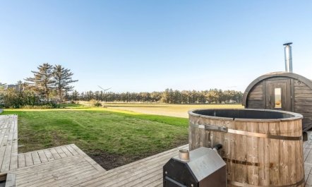 'Elida' - 400m from the sea 6