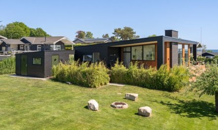 'Karitte' - 300m from the sea