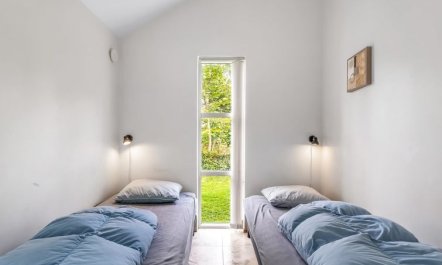 'Talitha' - 40m from the sea 5