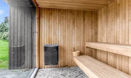 'Litle' - 30m from the sea 1