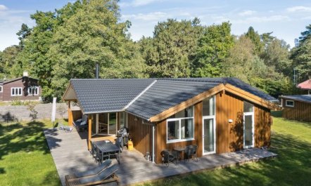 'Ovine' - 1.2km to the fjord 5