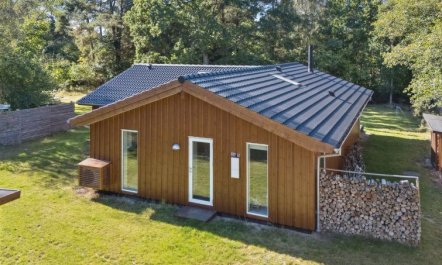 'Ovine' - 1.2km to the fjord 3