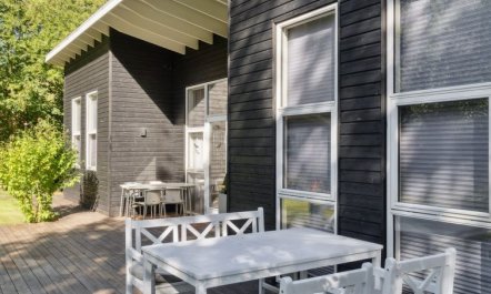 'Erikke' - 575m from the sea 2