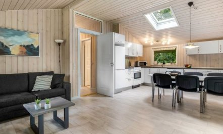 'Jutta' - 28km from the sea 3