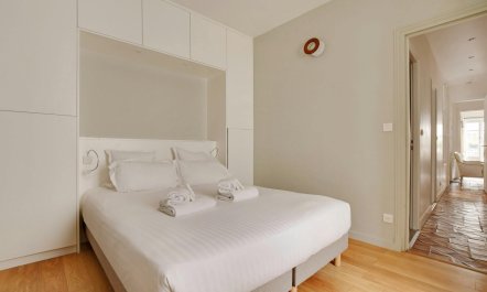 Stylish Paris Home 9