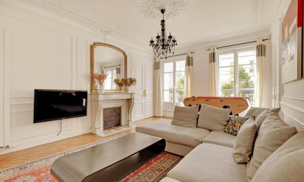 Stylish Paris Home 2
