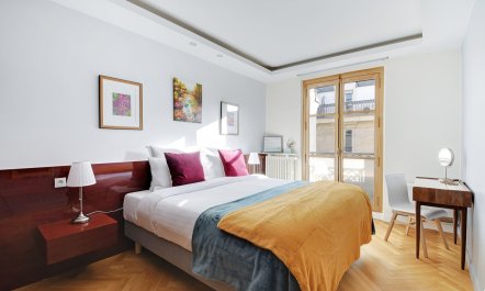 A Parisian Dwelling 8