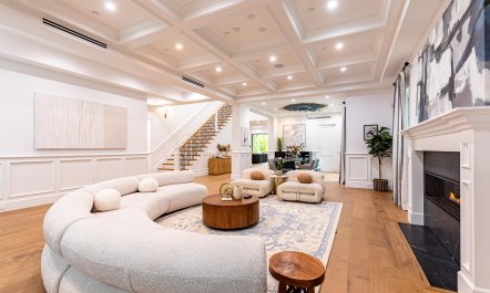 Tarzana Farmhouse 8