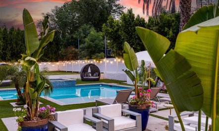 Tarzana Farmhouse 3