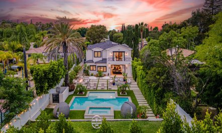 Tarzana Farmhouse 5